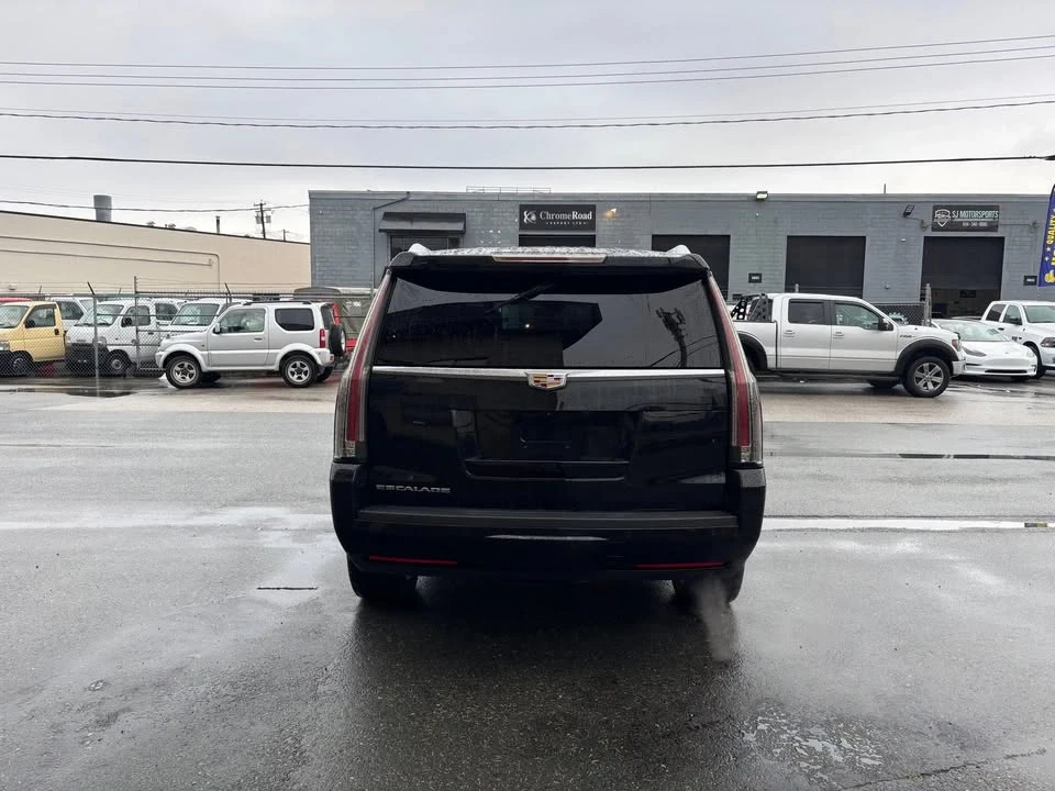 2018 Cadillac Escalade 4th Gen - Image 4 of 8
