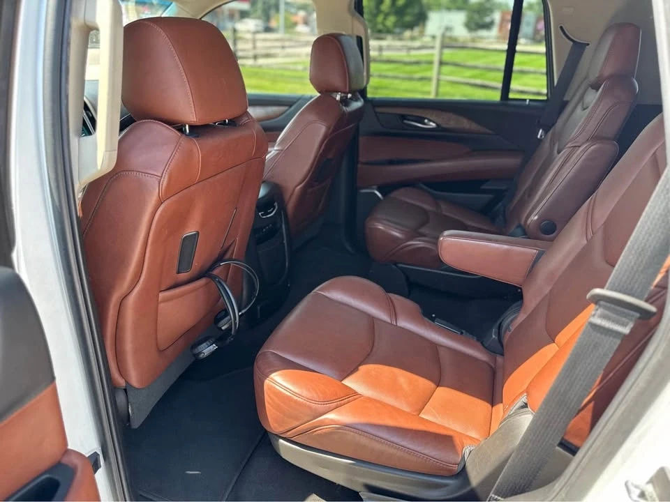 2018 Cadillac Escalade 4th Gen - Image 10 of 13