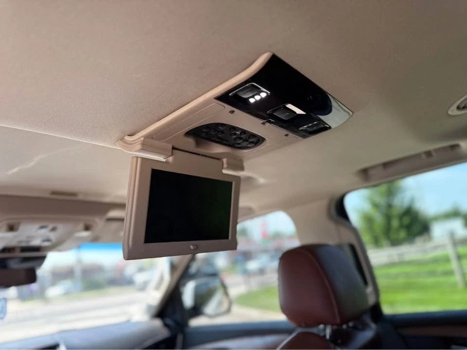 2018 Cadillac Escalade 4th Gen - Image 12 of 13