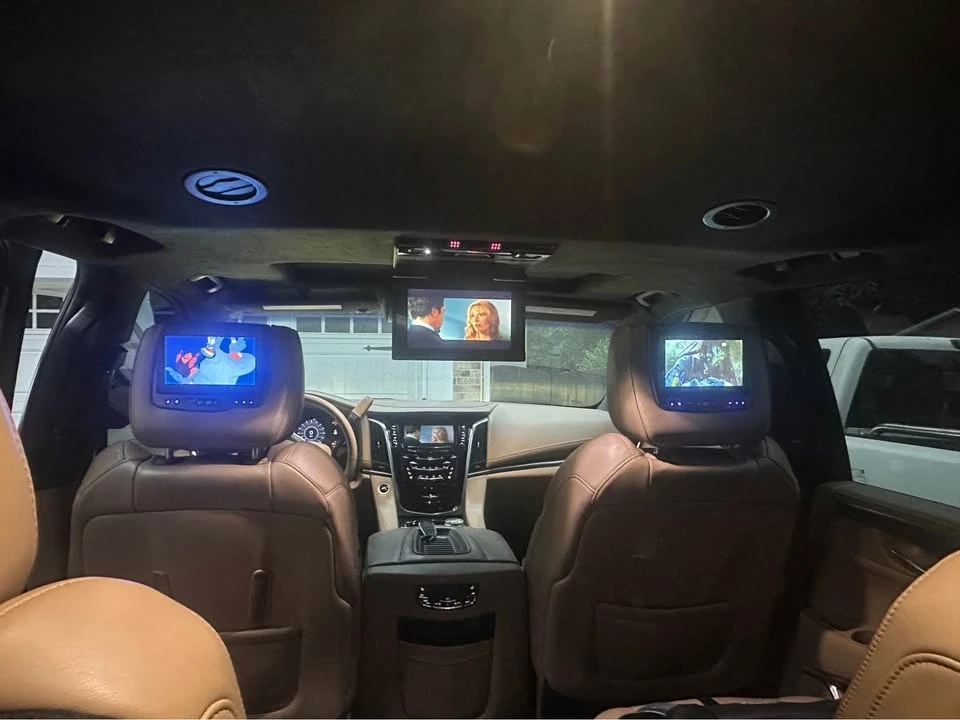 2018 Cadillac Escalade 4th Gen - Image 4 of 4