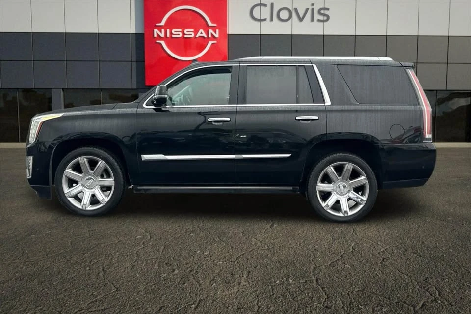 2018 Cadillac Escalade 4th Gen - Image 9 of 10