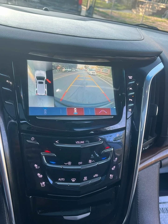 2018 Cadillac Escalade 4th Gen - Image 10 of 16
