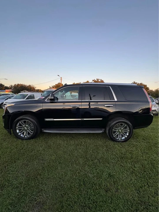 2018 Cadillac Escalade 4th Gen - Image 9 of 9