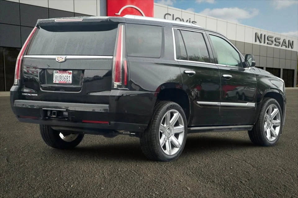 2018 Cadillac Escalade 4th Gen - Image 2 of 10