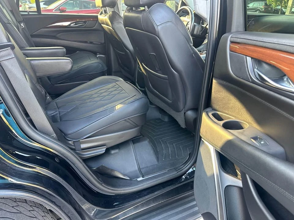 2018 Cadillac Escalade 4th Gen - Image 7 of 10