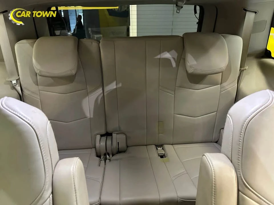 2018 Cadillac Escalade 4th Gen - Image 9 of 10
