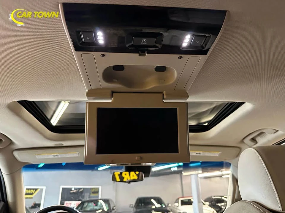 2018 Cadillac Escalade 4th Gen - Image 10 of 10