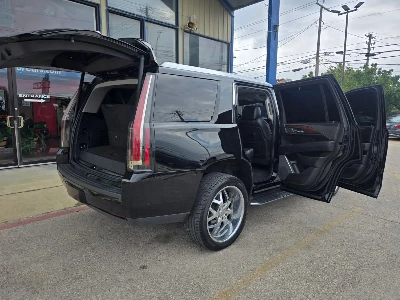 2018 Cadillac Escalade 4th Gen - Image 13 of 18
