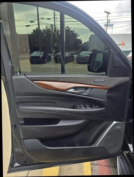 2018 Cadillac Escalade 4th Gen - Image 18 of 18