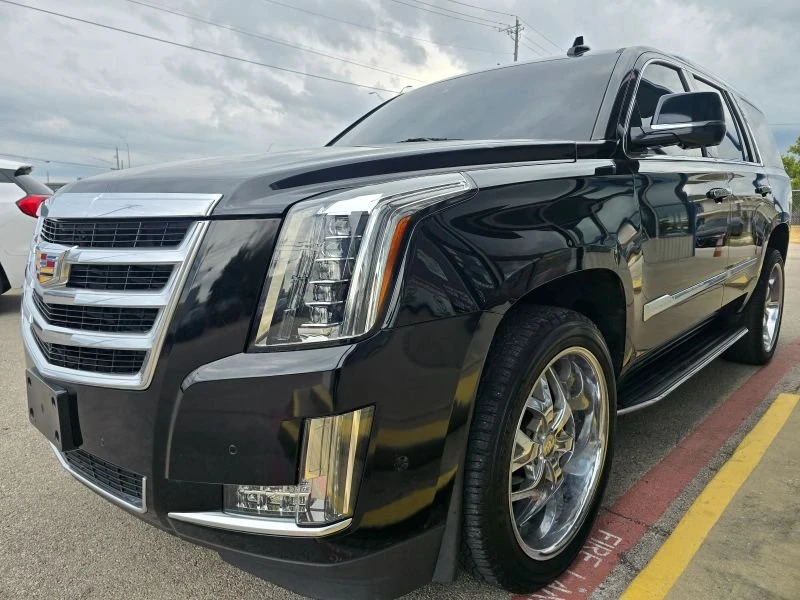 2018 Cadillac Escalade 4th Gen - Image 9 of 18