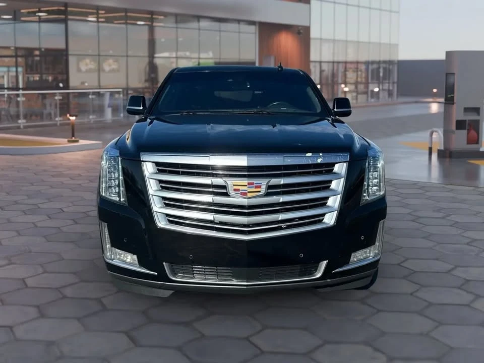 2018 Cadillac Escalade 4th Gen - Image 3 of 15
