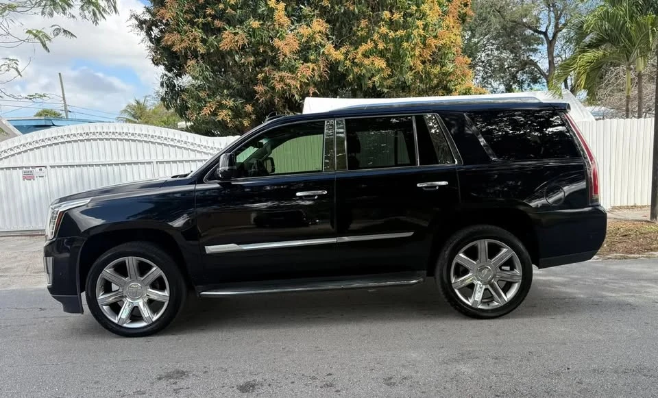 2018 Cadillac Escalade 4th Gen - Image 3 of 20