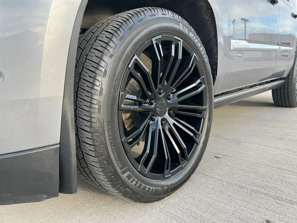 2018 Cadillac Escalade 4th Gen - Image 9 of 20
