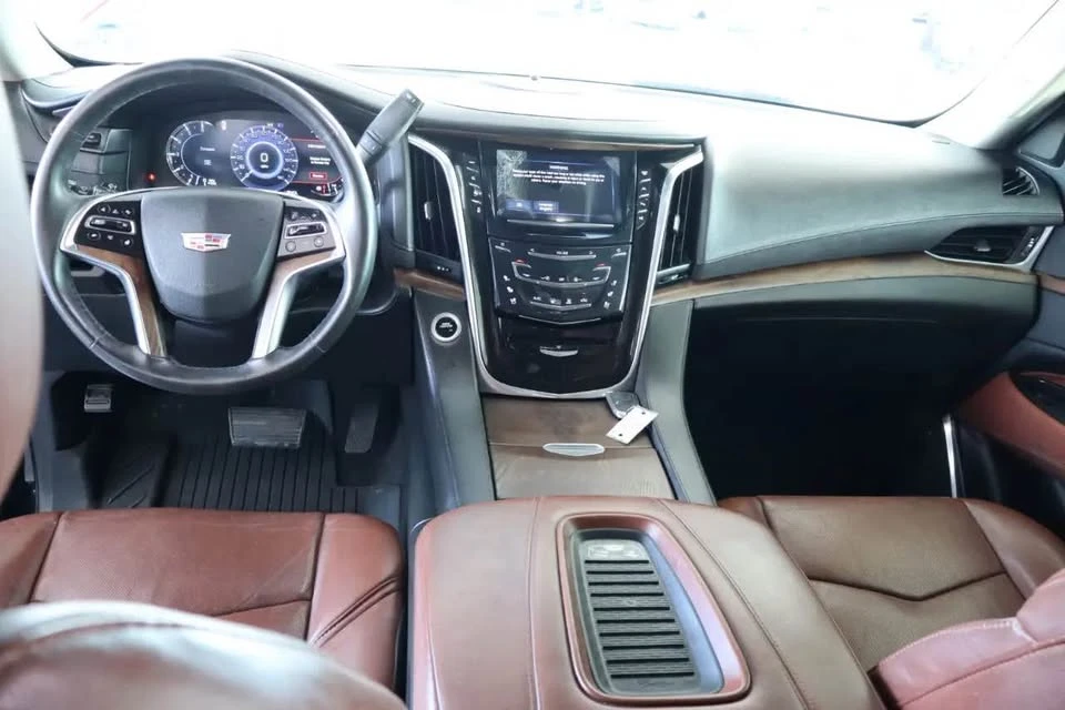2018 Cadillac Escalade 4th Gen - Image 13 of 19