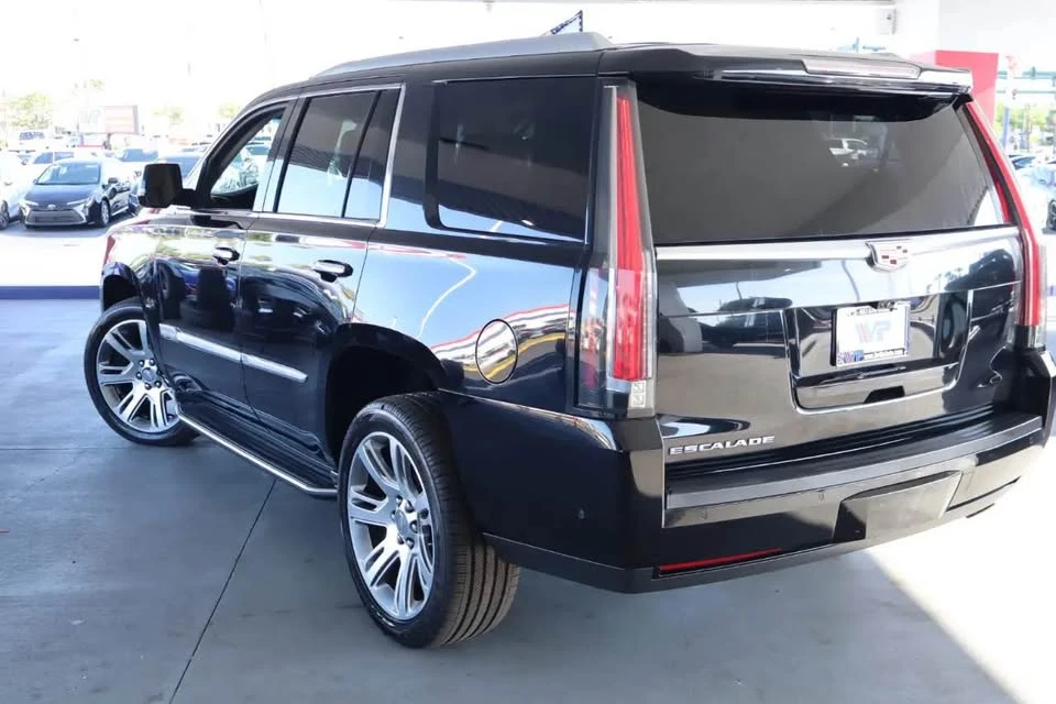 2018 Cadillac Escalade 4th Gen - Image 6 of 19