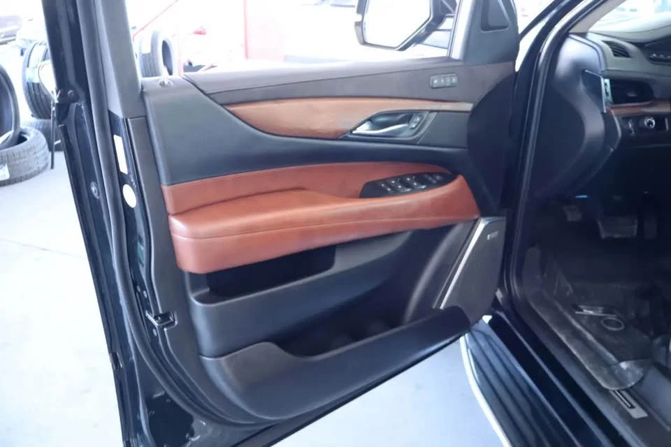 2018 Cadillac Escalade 4th Gen - Image 10 of 19