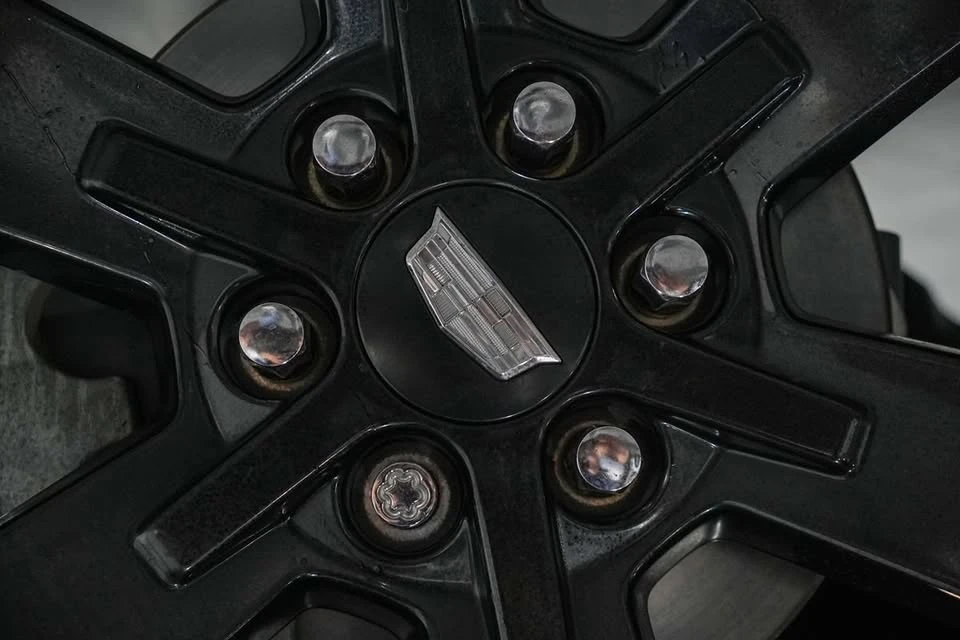 2018 Cadillac Escalade 4th Gen - Image 13 of 19