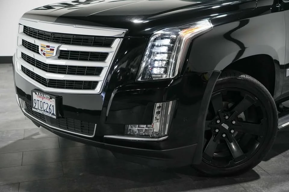2018 Cadillac Escalade 4th Gen - Image 9 of 19