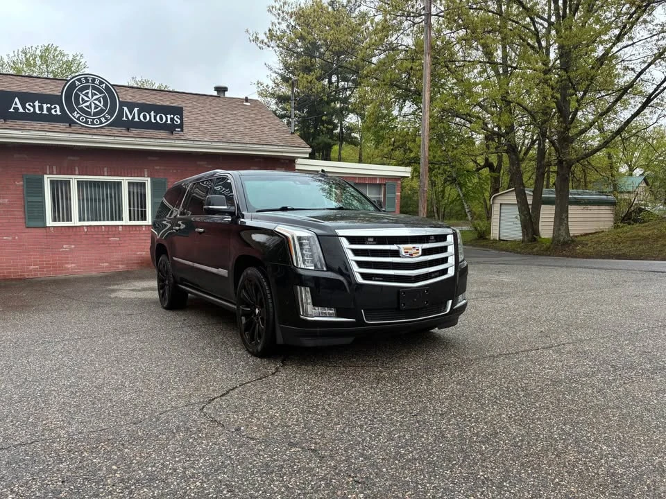 2018 Cadillac Escalade 4th Gen - Image 2 of 18
