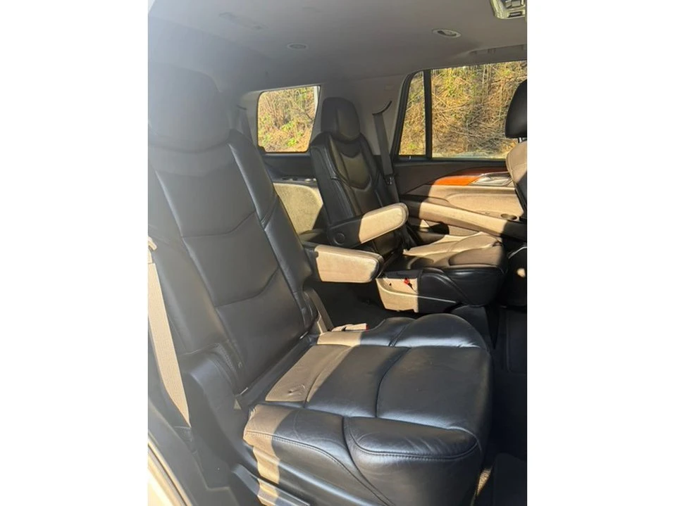 2018 Cadillac Escalade 4th Gen - Image 18 of 20