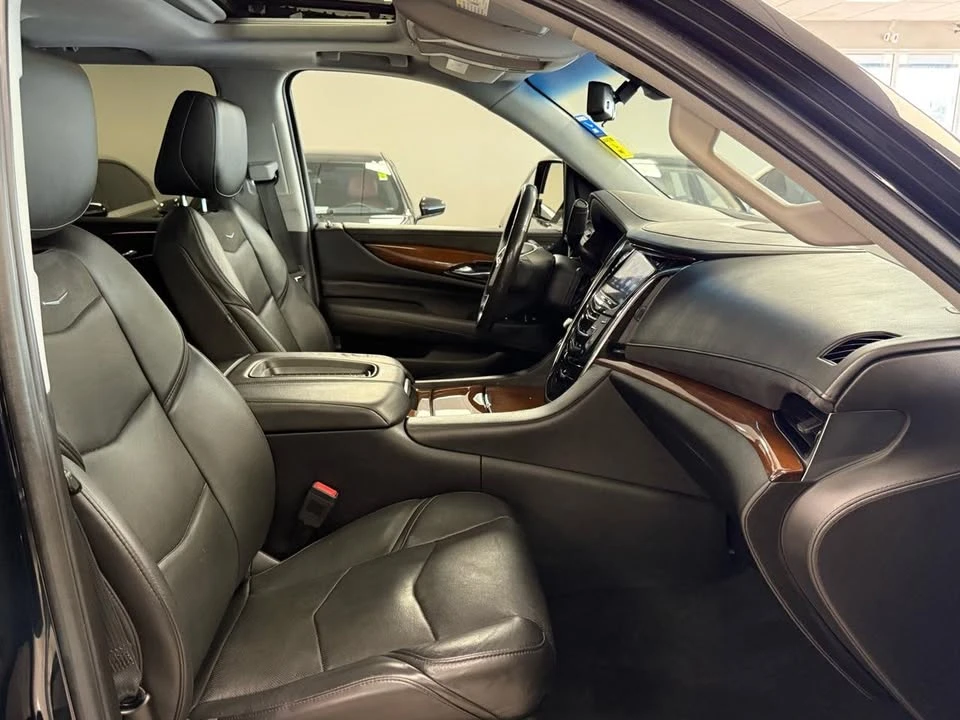 2018 Cadillac Escalade 4th Gen - Image 19 of 20