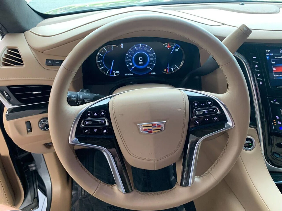 2018 Cadillac Escalade 4th Gen - Image 16 of 31