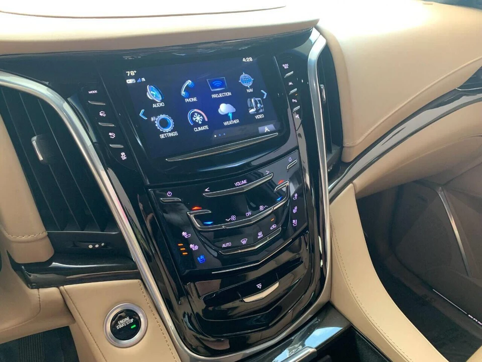 2018 Cadillac Escalade 4th Gen - Image 18 of 31