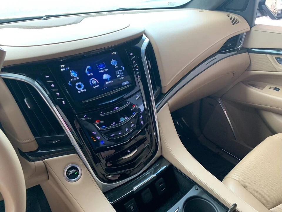 2018 Cadillac Escalade 4th Gen - Image 19 of 31