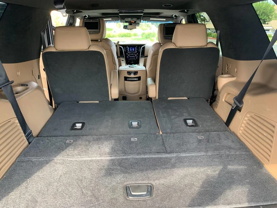 2018 Cadillac Escalade 4th Gen - Image 30 of 31