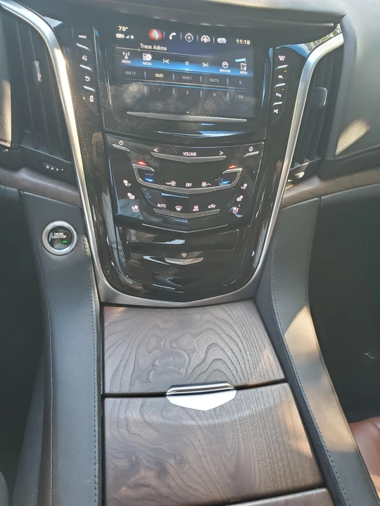 2018 Cadillac Escalade 4th Gen - Image 7 of 8