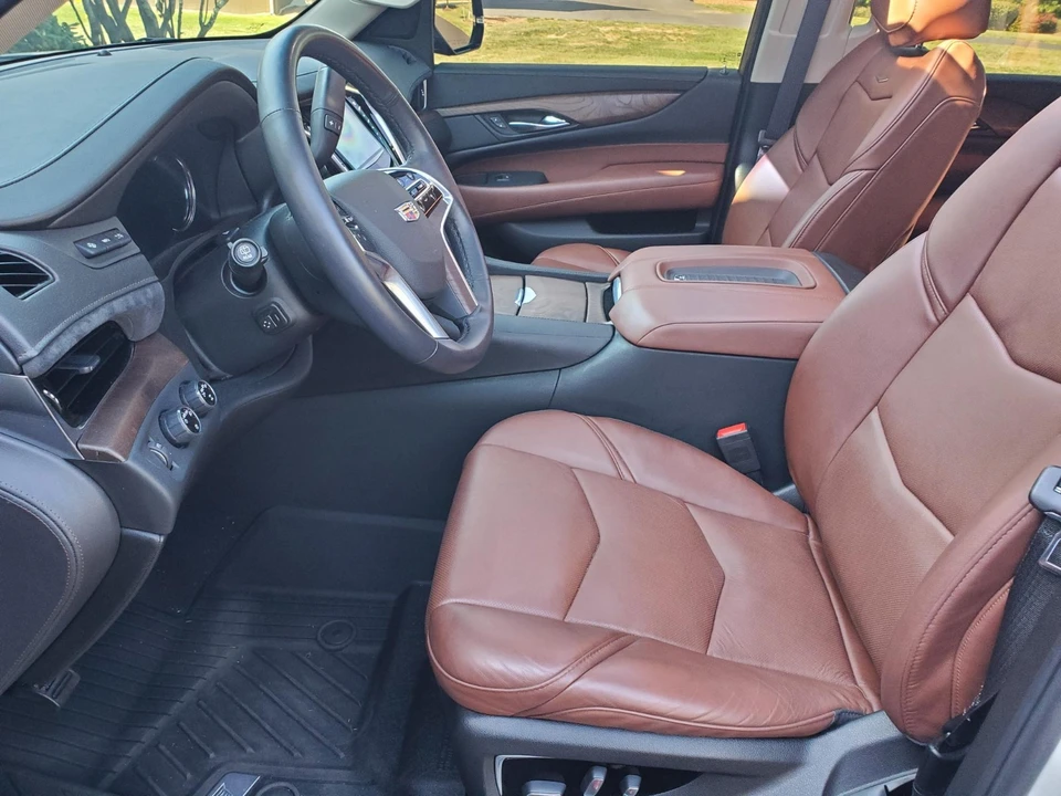 2018 Cadillac Escalade 4th Gen - Image 5 of 8