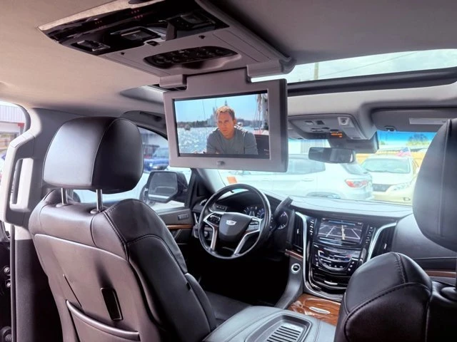 2018 Cadillac Escalade 4th Gen - Image 19 of 20