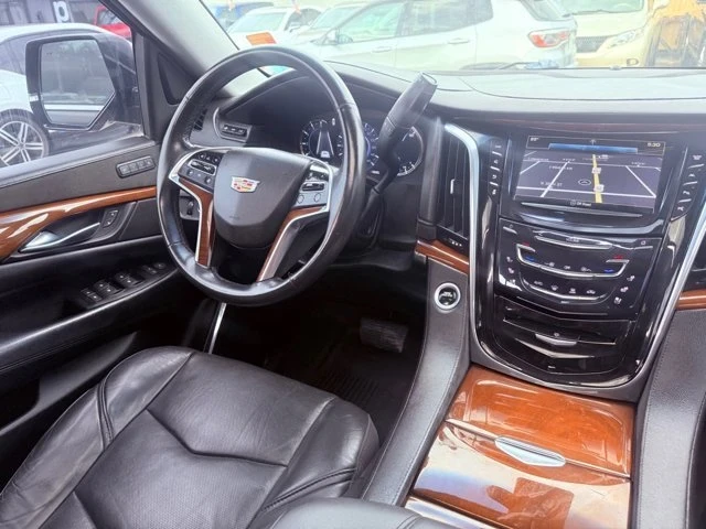 2018 Cadillac Escalade 4th Gen - Image 13 of 20