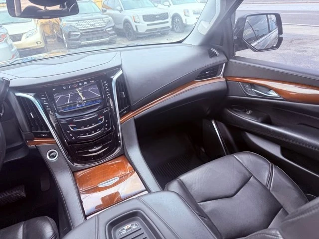 2018 Cadillac Escalade 4th Gen - Image 14 of 20