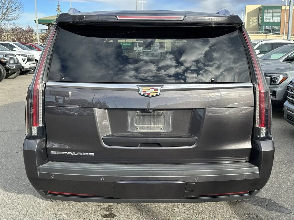 2018 Cadillac Escalade 4th Gen - Image 5 of 10