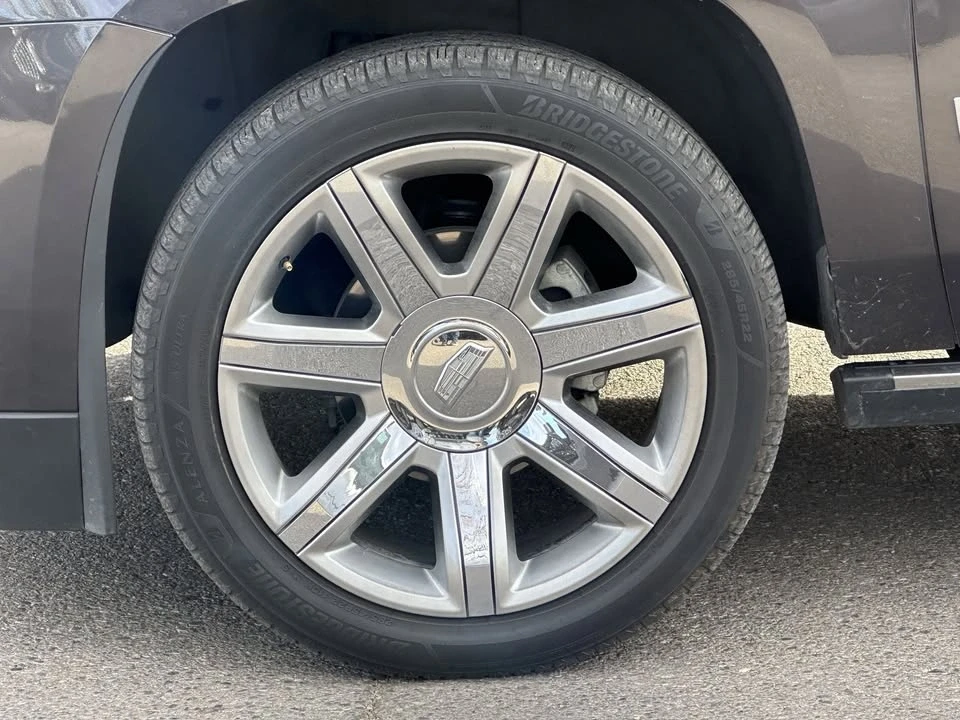 2018 Cadillac Escalade 4th Gen - Image 9 of 10