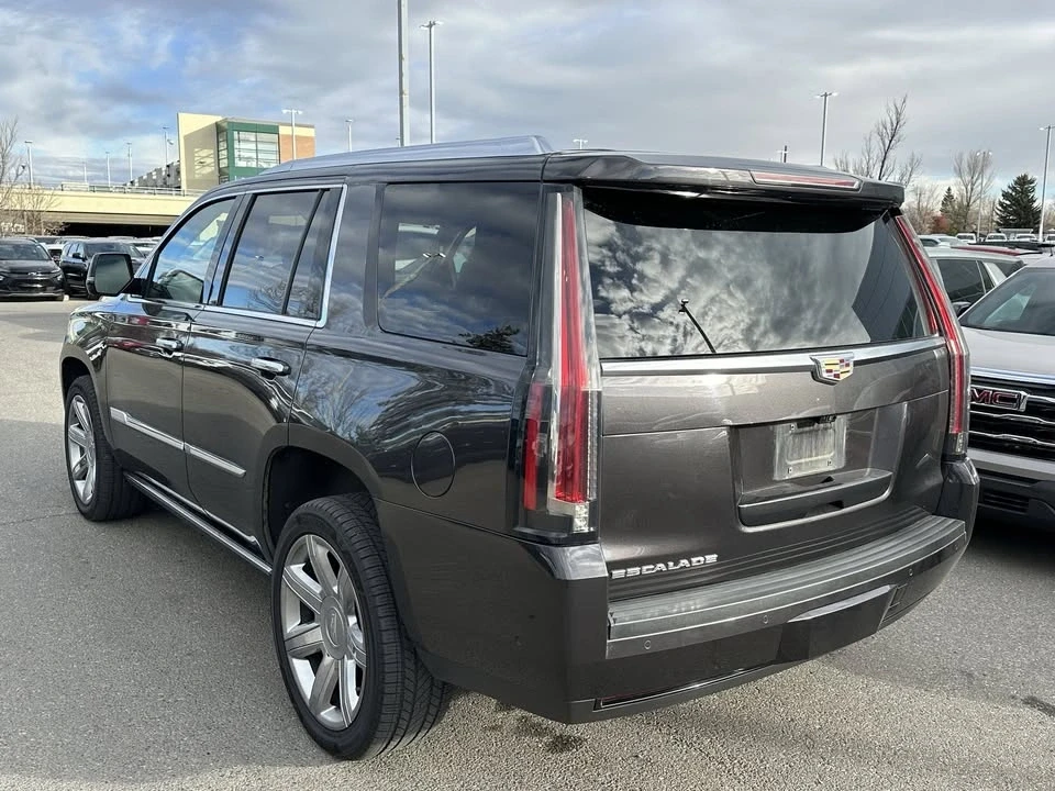 2018 Cadillac Escalade 4th Gen - Image 4 of 10