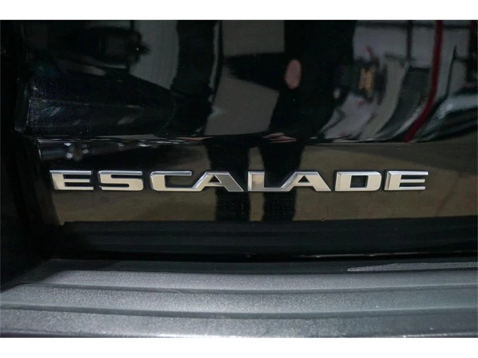 2018 Cadillac Escalade 4th Gen - Image 23 of 31