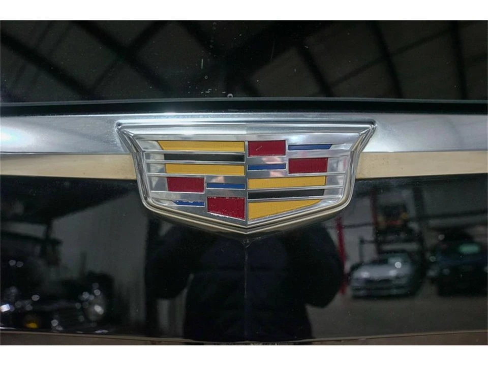 2018 Cadillac Escalade 4th Gen - Image 24 of 31