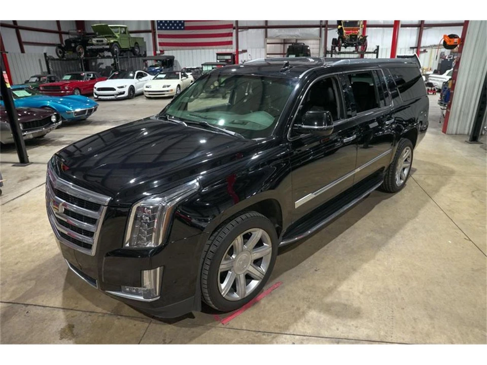 2018 Cadillac Escalade 4th Gen - Image 15 of 31