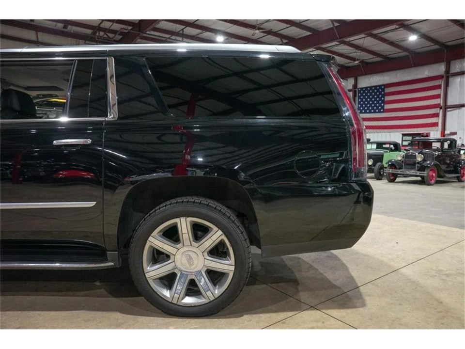 2018 Cadillac Escalade 4th Gen - Image 5 of 31