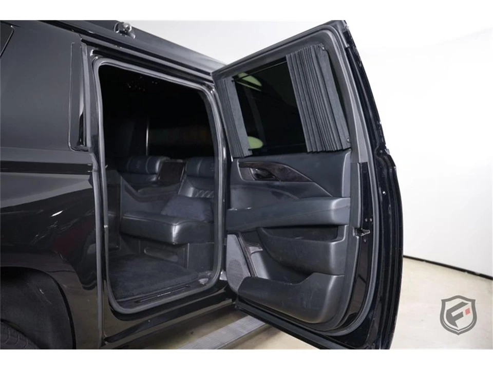 2018 Cadillac Escalade 4th Gen - Image 31 of 31