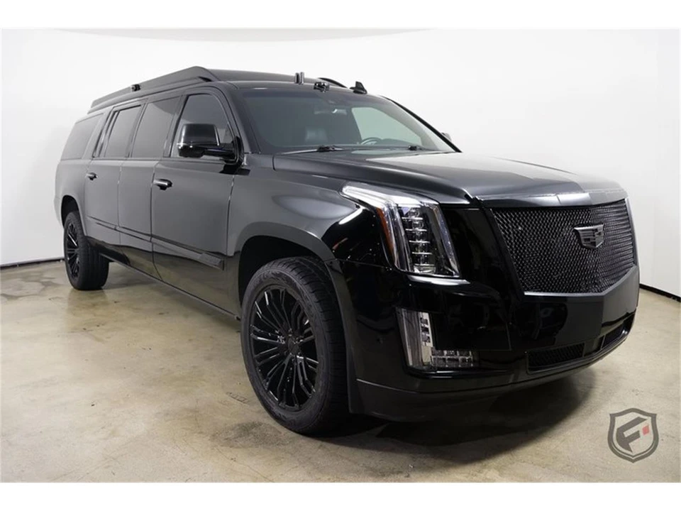 2018 Cadillac Escalade 4th Gen - Image 2 of 31