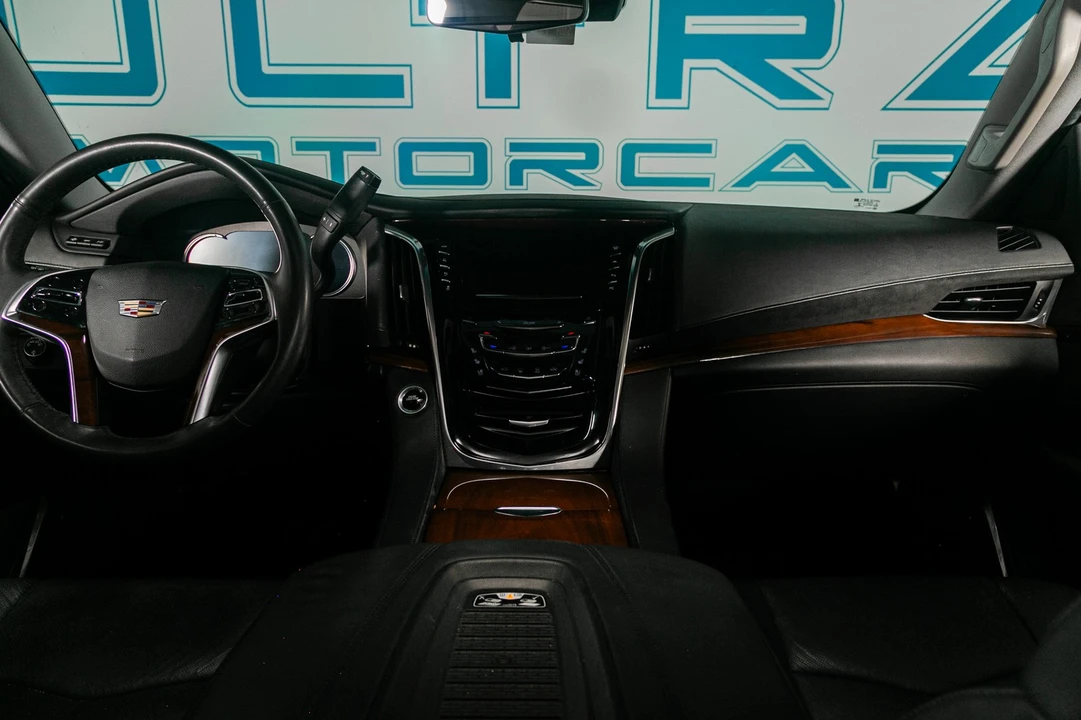 2018 Cadillac Escalade 4th Gen - Image 15 of 21