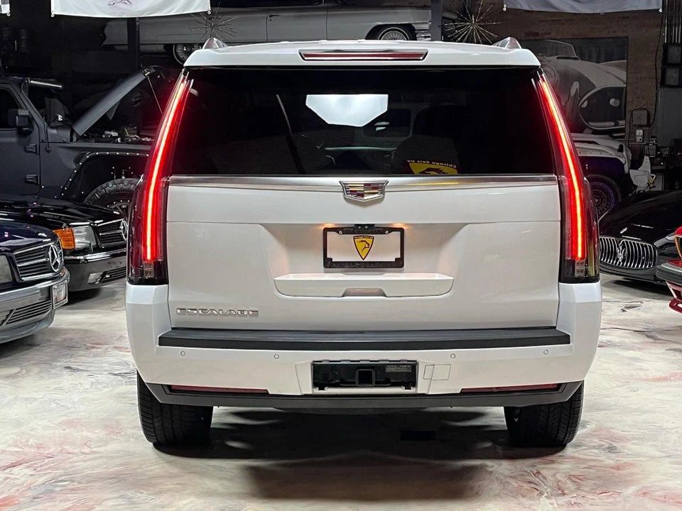 2018 Cadillac Escalade 4th Gen - Image 8 of 21