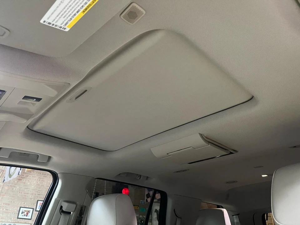 2018 Cadillac Escalade 4th Gen - Image 18 of 21