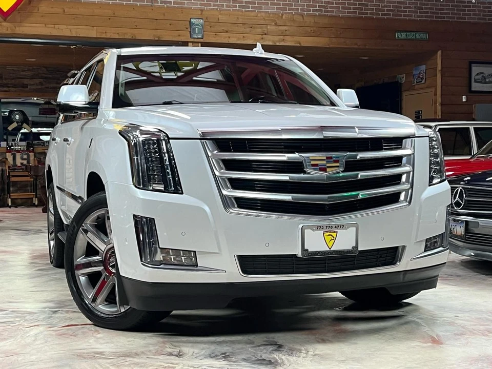 2018 Cadillac Escalade 4th Gen - Image 3 of 21