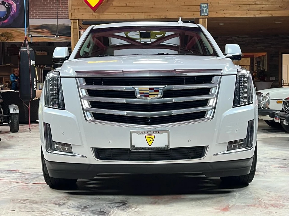 2018 Cadillac Escalade 4th Gen - Image 2 of 21