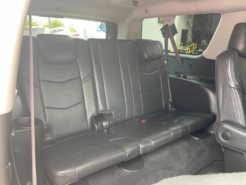 2018 Cadillac Escalade 4th Gen - Image 16 of 19