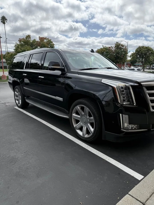 2018 Cadillac Escalade 4th Gen - Image 2 of 19